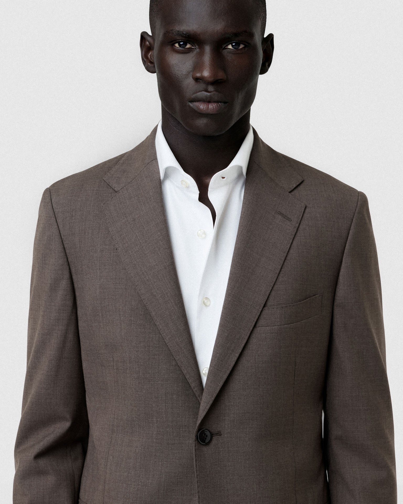 Light Brown (AI)