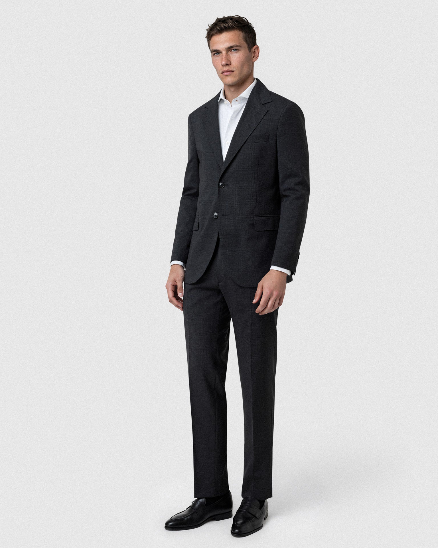 Dark Grey (AI)