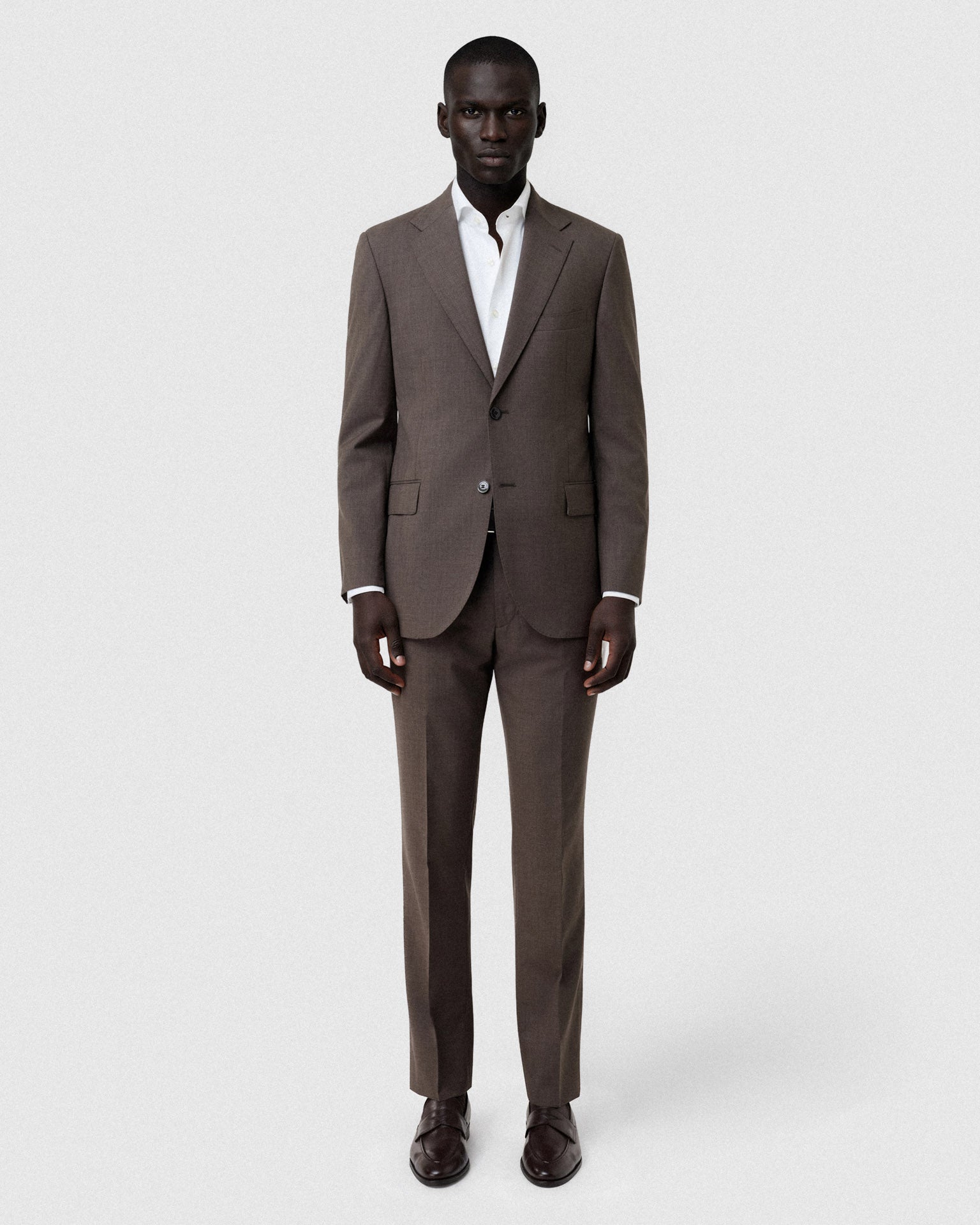Light Brown (AI)